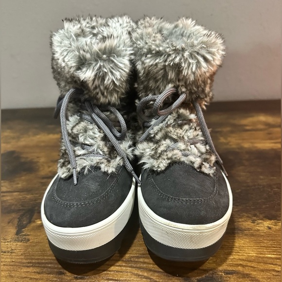 Cougar Women’s Vivian Faux Fur Trim Gray Faux Leather Waterproof Boots Snow - Picture 2 of 10